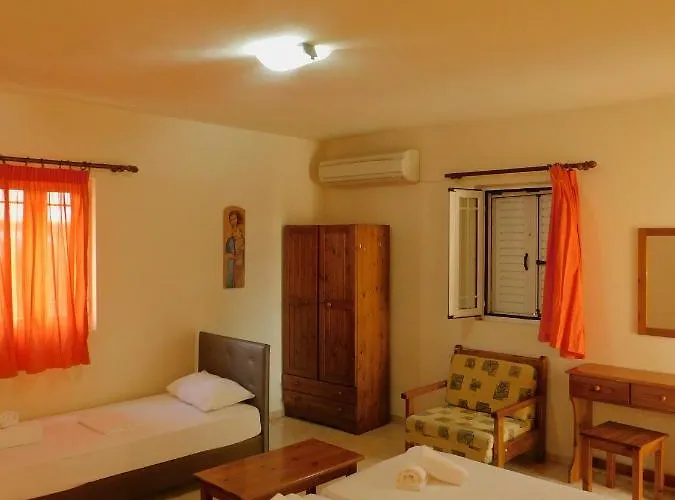 Aithrio Апарт-отель